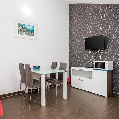 Rona Apartments Zlatko Šimuni Exteriér fotografie