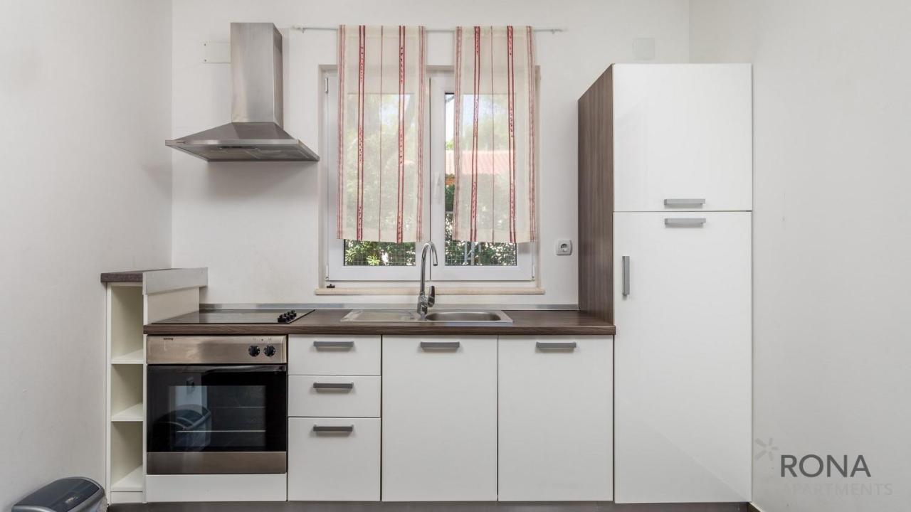Rona Apartments Zlatko Šimuni Exteriér fotografie