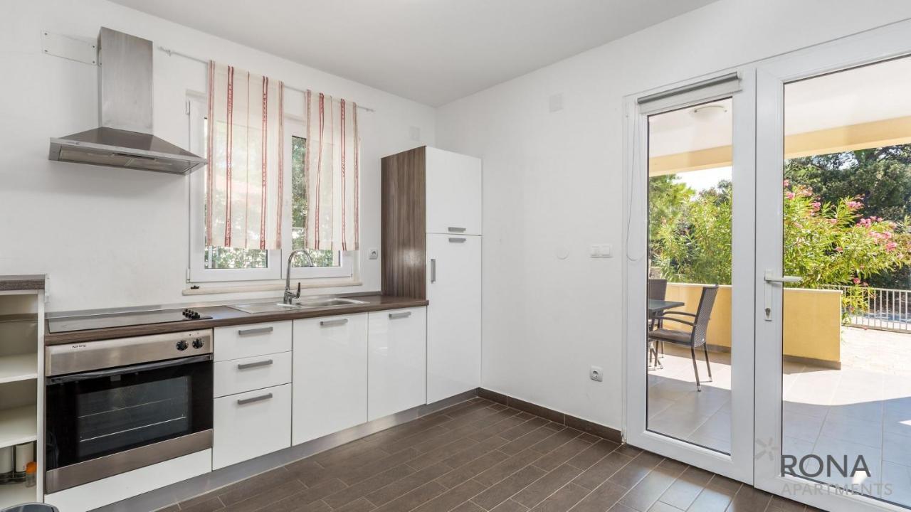 Rona Apartments Zlatko Šimuni Exteriér fotografie